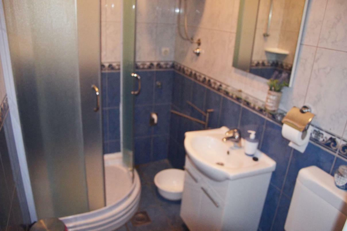 Apartments Carmen Vinišće エクステリア 写真